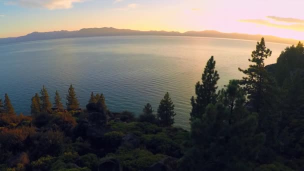 Hermoso Disparo Aéreo Amanecer Sobre Lago Tahoe — Vídeos de Stock