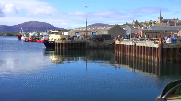 Ustanowienie Ujęcia Portu Stromness Wyspy Orkadowe Szkocja — Wideo stockowe