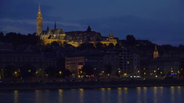 Vista Nocturna Del Río Danubio Budapest Hungría — Vídeos de Stock