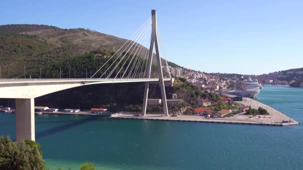Gran Puente Suspensión Sobre Puerto Cerca Dubrovnik Croacia — Vídeos de Stock