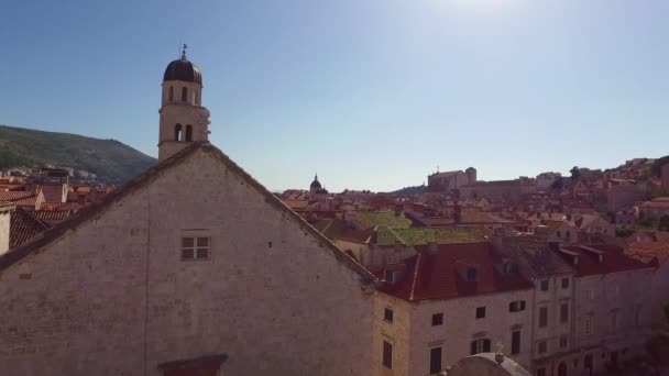 クロアチア ドゥブロヴニクの旧市街の美しい旅行ビュー — ストック動画
