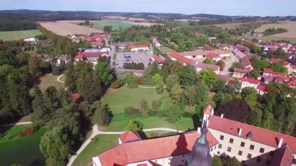 Antenn Över Den Pittoreska Byn Telc Tjeckien — Stockvideo