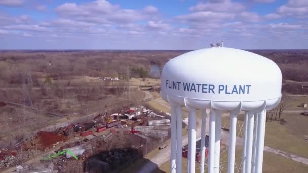 Aérien Dessus Des Réservoirs Eau Flint Michigan Pendant Tristement Célèbre — Video