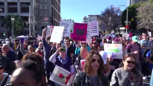 Una Gran Protesta Contra Presidencia Donald Trump Centro Los Ángeles — Vídeos de Stock