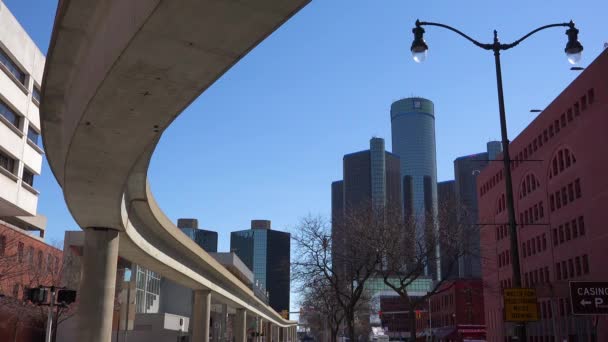 Bra Skott Tittar Upp Snabb Transit Tåg Centrala Detroit Michigan — Stockvideo