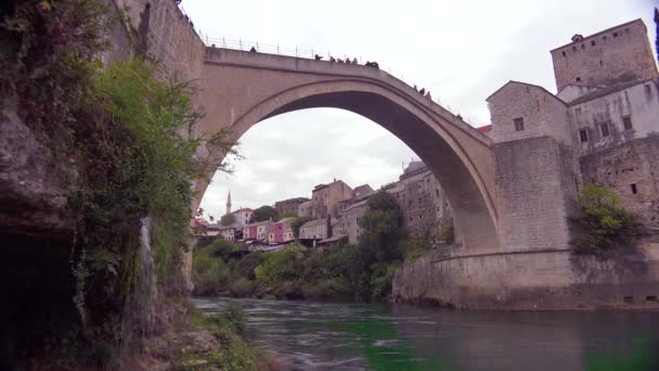 Oprichting Van Beroemde Stari Most Brug Mostar Bosnië Herzegovina — Stockvideo