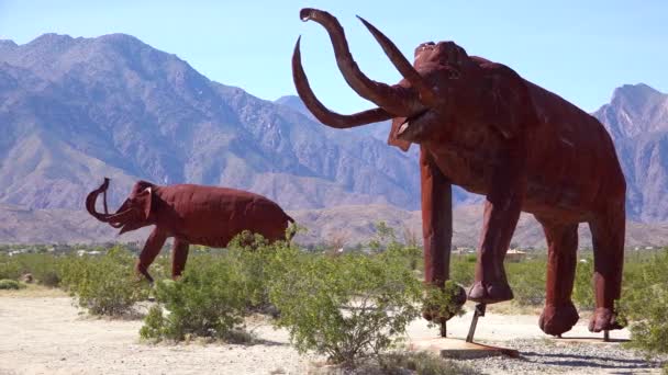 Belas Esculturas Animais Deserto Perto Borrego Springs Califórnia — Vídeo de Stock