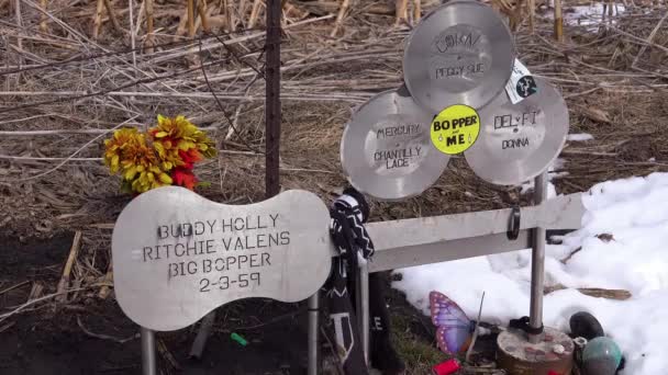 Buddy Holly Memorial Krasch Plats Clear Lake Iowa — Stockvideo