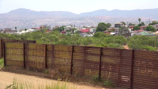 Стена Границе Сша Мексиканским Городом Текате — стоковое видео