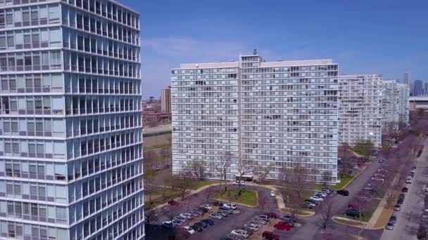 Aérea Alrededor Bloques Apartamentos Las Afueras Del Sur Chicago — Vídeos de Stock