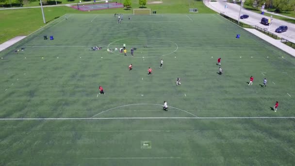 Vue Aérienne Sur Match Football Amateur Sur Terrain Football — Video