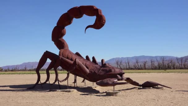 Uma Escultura Escorpião Gigante Deserto Perto Borrego Springs Califórnia — Vídeo de Stock