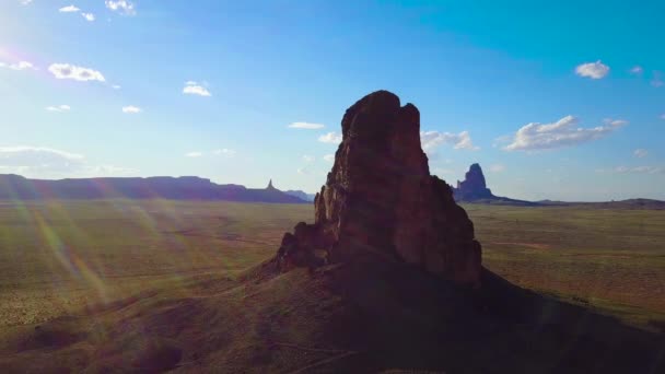 Linda Antena Sobre Formações Rochosas Perto Monument Valley Arizona — Vídeo de Stock