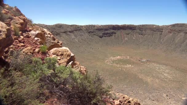 Vinkel Med Utsikt Över Meteor Crater Arizona — Stockvideo
