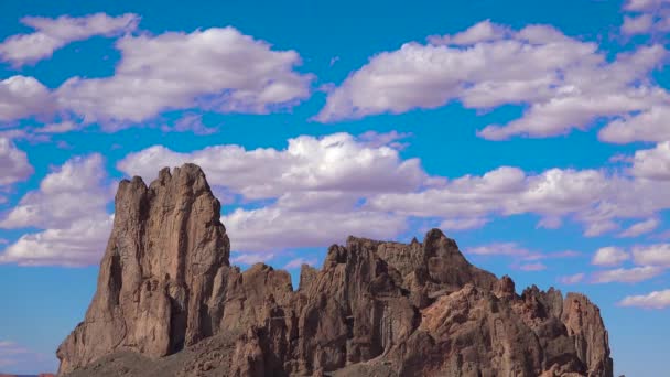 Belo Lapso Tempo Atrás Uma Formação Rochosa Perto Monument Valley — Vídeo de Stock