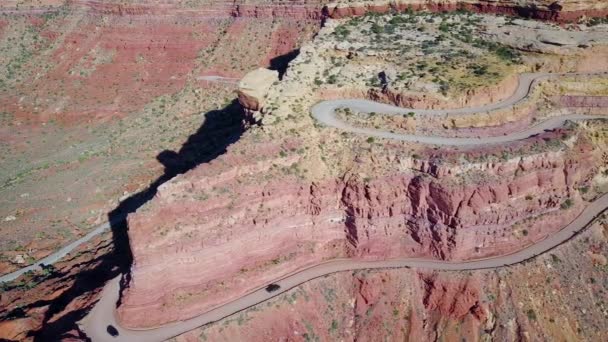 Воздушный Автомобиль Опасной Горной Дороге Моки Дагвей Штат Нью Мексико — стоковое видео