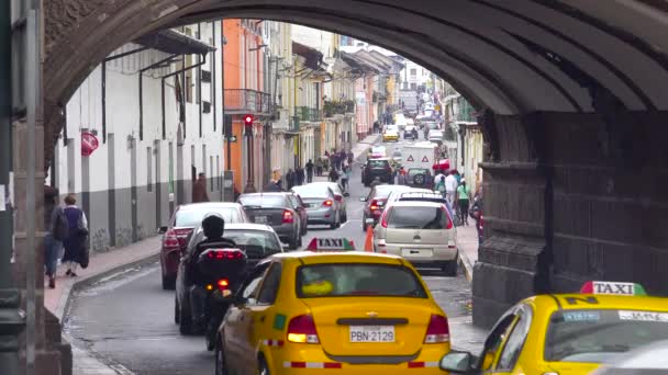 Creación Tiros Las Concurridas Calles Quito Ecuador — Vídeos de Stock