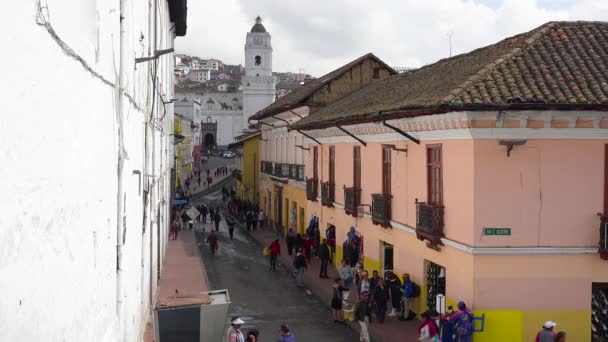 Estabelecendo Tiro Ruas Movimentadas Quito Equador — Vídeo de Stock