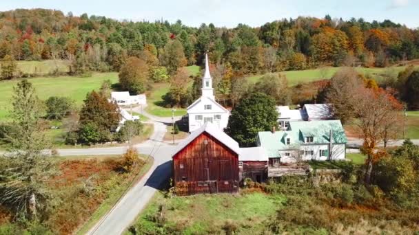 Aerial Charming Small Village Scene Vermont Church Road Farm — Stock Video