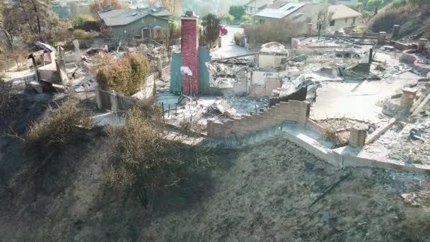 Luchtfoto Boven Een Heuvel Huis Verwoest Door Brand Ventura Californië — Stockvideo