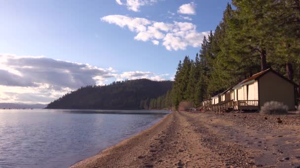 Cabanas Verão Cabanas Alinham Margens Resort Lago Tahoe Nevada — Vídeo de Stock