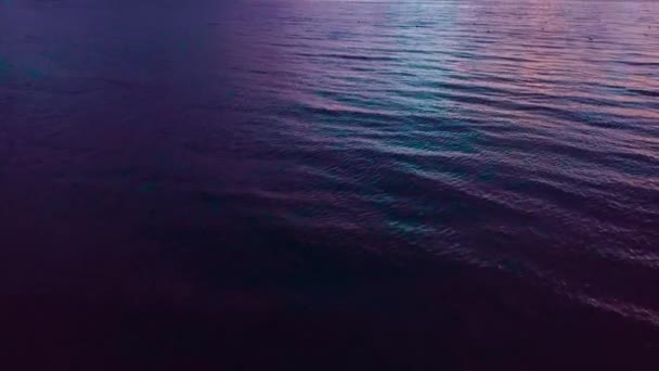 Висхідна Перспектива Повітряного Польоту Над Озером Тахо Заході Сонця Зимовим — стокове відео