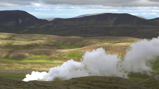 Islandii Rośnie Dym Regionu Geotermalnego — Wideo stockowe