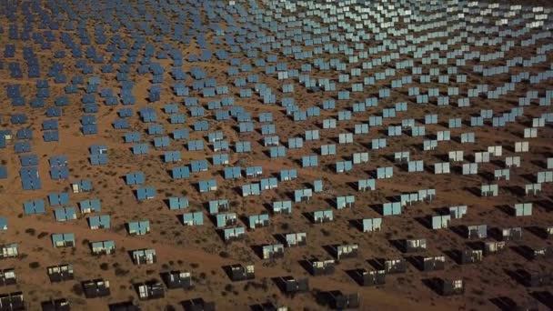 Drohne Über Einer Riesigen Solaranlage Primm Nevada — Stockvideo