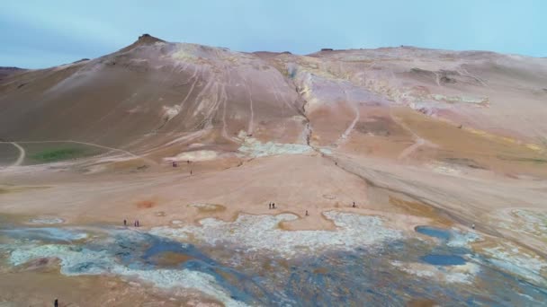 Dramática Elevación Aérea Sobre Área Geotérmica Hverir Myvatn Iceland Revela — Vídeo de stock