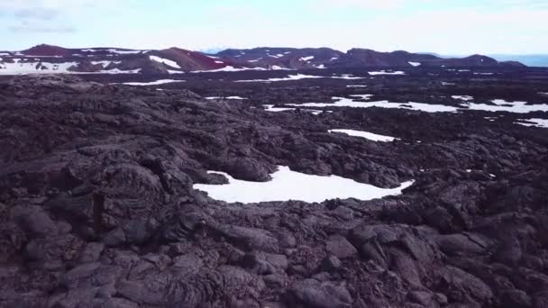 Luft Über Riesigen Lavafeldern Und Schnee Der Nähe Von Askja — Stockvideo