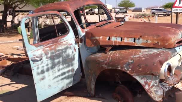 Kleine Stad Solitaire Namibië Biedt Een Tankstation Een Kleine Oase — Stockvideo