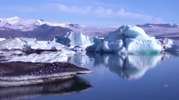 Icebergs Ártico Congelado Jokulsarlon Lagoa Geleira Islândia Sugerindo Aquecimento Global — Vídeo de Stock