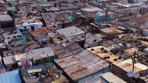 Aerial Ramshackle Tin Roofs Gugulethu One Poverty Stricken Slums Ghetto — Stock Video