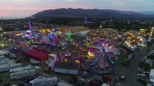 Sunset Aerial Large County Fair Fair Grounds Ferris Wheel Ventura — Stock Video