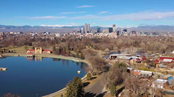 Denver Şehir Merkezindeki Sabit Bir Hava Alanı Colorado Şehir Merkezindeki — Stok video