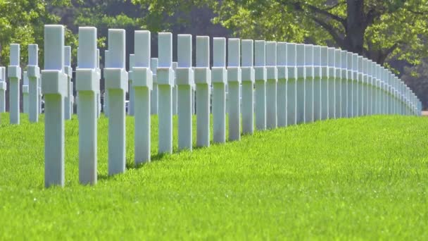 Groby Krzyże Cmentarzu Omaha Beach Normandia Francja — Wideo stockowe