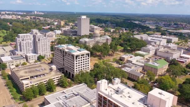 Velmi Dobrý Vzduch Nad Budovou Mississippi State Capitol Jacksonu Mississippi — Stock video