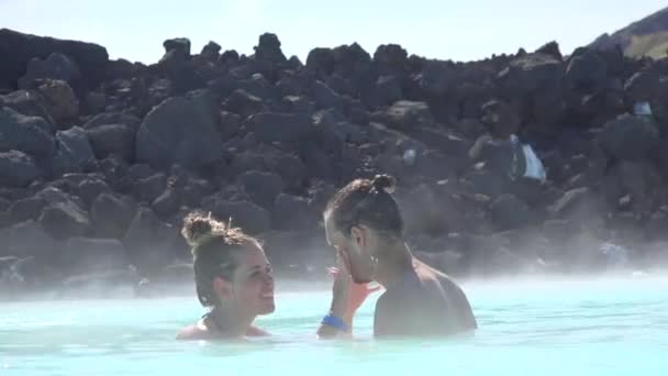 Establishing Bathers Mud Facials Famous Blue Lagoon Geothermal Hot Water — Stock Video