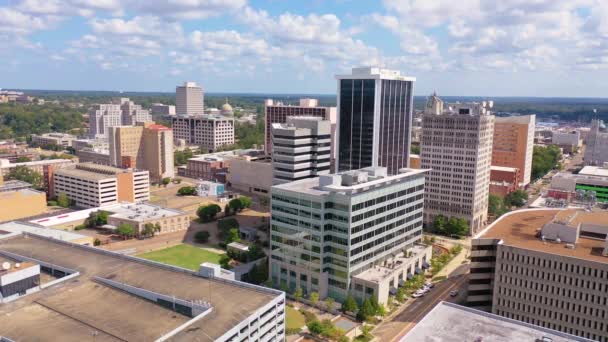 Dobre Zdjęcie Lotnicze Budynków Centrum Dzielnicy Biznesowej Jackson Mississippi Odległą — Wideo stockowe