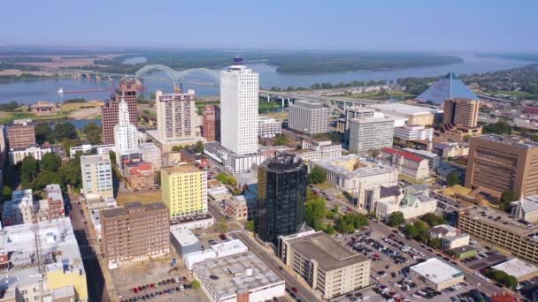 Şehir Merkezindeki Memphis Tennessee Nin Yüksek Binaları Mississippi Nehri Köprü — Stok video