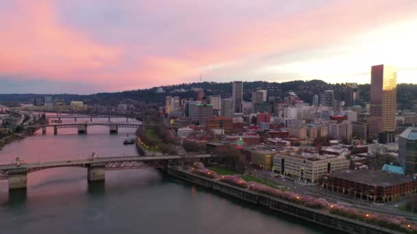 Mycket Bra Skymning Antenn Centrala Portland Oregon Willamette River Skyline — Stockvideo