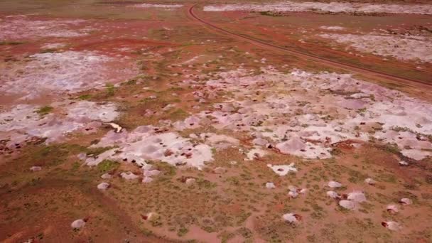 Flygdrönare Skott Opal Gruvor Och Gruvavfall Öknen Outback Coober Pedy — Stockvideo