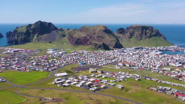 Bra Antenn Över Heimaey Westmanöarna Vestmannaeyjar Island — Stockvideo