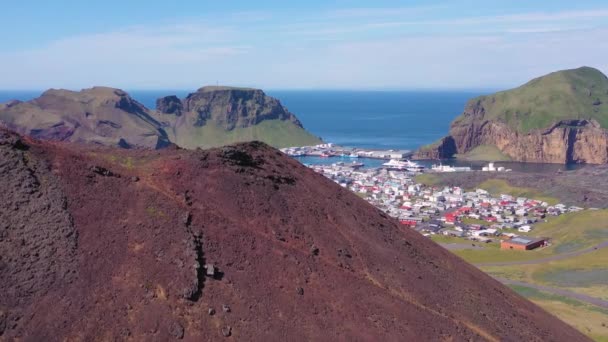 Westman Adaları Vestmannaeyjar Zlanda Daki Heimaey Üzerinde Yükselen Eldfell Volkanı — Stok video