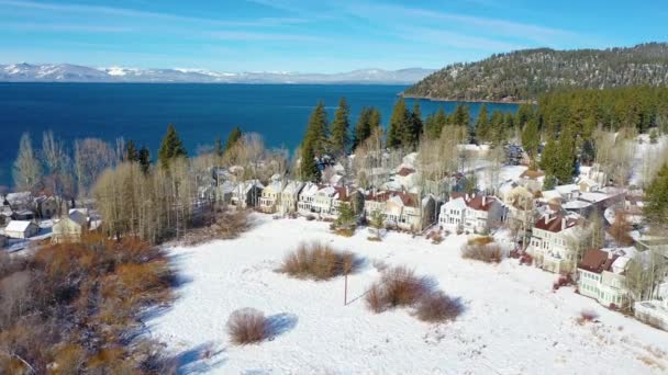 2020 Winterschneeantenne Über Glenbrook Gemeinde Nevada Ranchhäuser Ufer Des Lake — Stockvideo