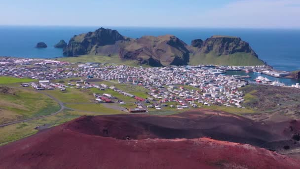 Eldfell Vulkán Levegője Közeledik Heimaey Felett Westman Szigeteken Vestmannaeyjar Izland — Stock videók