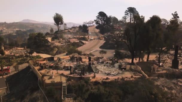 Aerial Hillside Homes Destroyed Fire Ventura California Thomas Wildfire 2017 — Stock Video