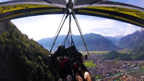 Switzerland Circa 2018 Leuke Gopro Pov Luchtfoto Van Een Deltavlieger — Stockvideo