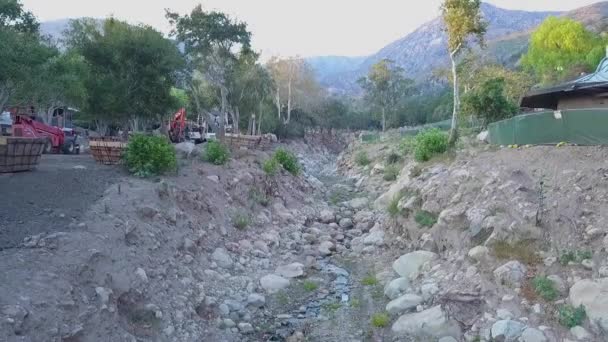 2018 Montecito Sel Felaketi Sırasında Enkaz Havzasından Geçen Toprak Kayması — Stok video