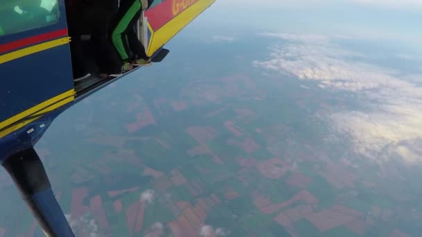 Circa 2018 Des Parachutistes Sautent Avion Dans Cette Scène Sports — Video